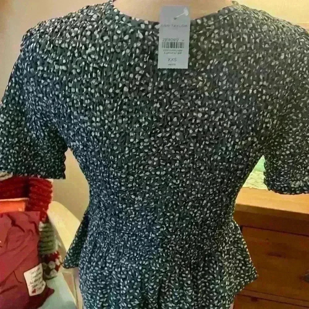 Ann Taylor Blouse NWT - Picture 2 of 4